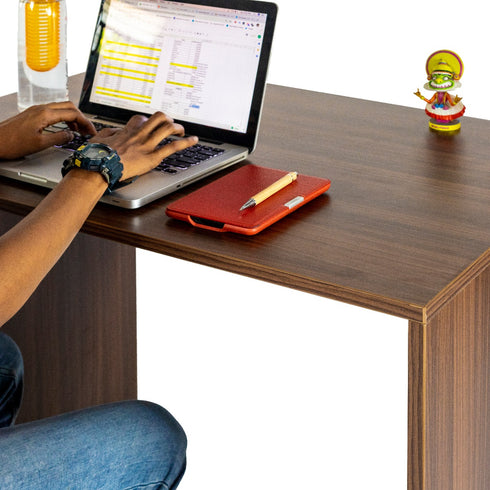 Pixel Compact Desk - 3 Ft